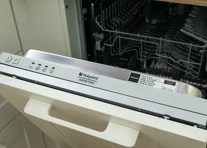 Solec Powisle Pleasant By Bookinghost *